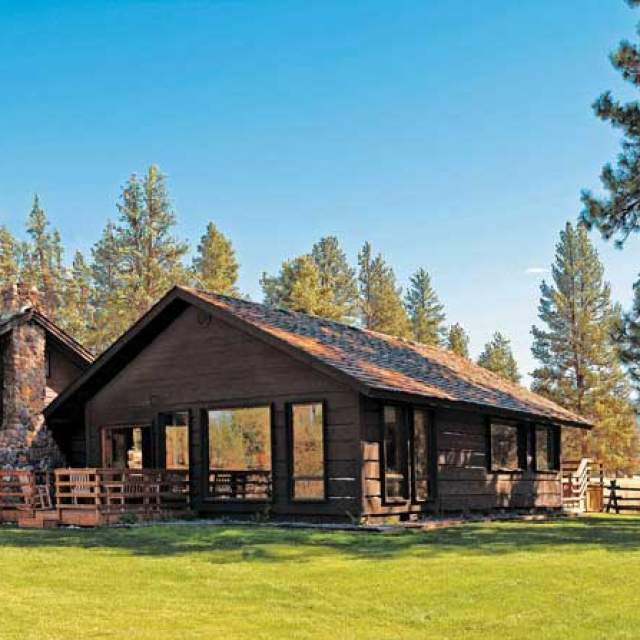 Montana Luxury Homes: The Blackfoot River Lodge